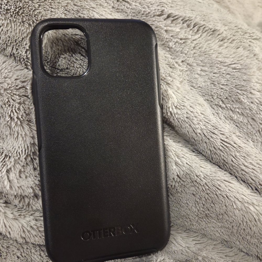 OtterBox Midnight Black Phone Case